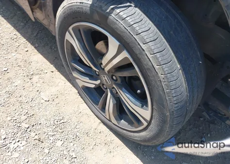 2016 Honda Civic Touring z USA, uszkodzony, nr VIN 19XFC1F97GE205460